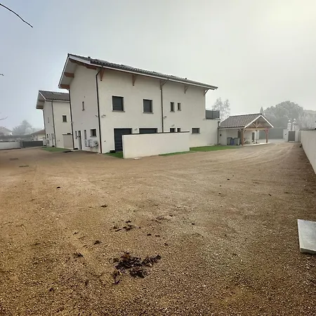 Maison 90 Avec 8 Lechaffardcom Vila