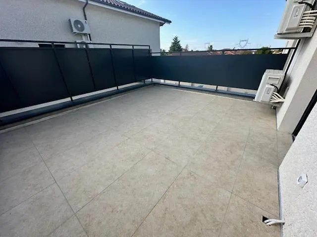 Maison 90 Avec 8 Lechaffardcom * Satolas-et-Bonce