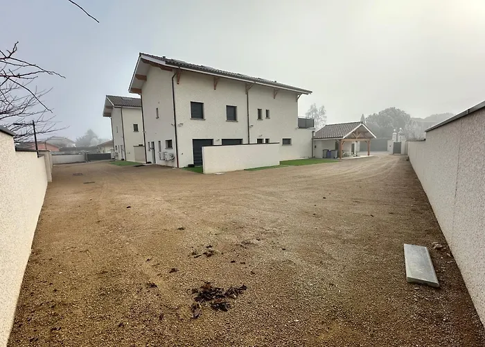 Maison 90 Avec 8 Lechaffardcom Vila
