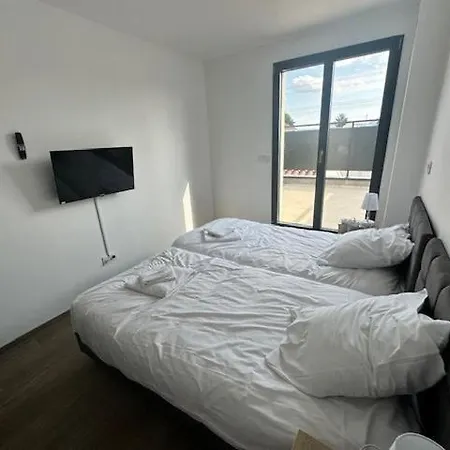 Вилла Maison 90 Avec 8 Lechaffardcom Satolas-et-Bonce